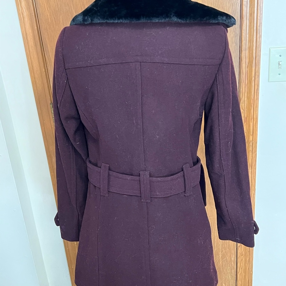Express Women Short Wool Belted Coat Jacket With Faux Fur Collar Burgundy - Picture 3 of 4